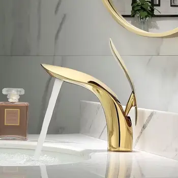 Северноевропейски стил мед злато мивка мивка кранче достъпни луксозен стил минималистичен творчески кранче